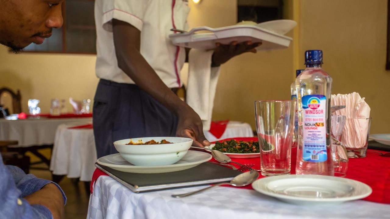 Hotel Windsor-Mombasa Bagian luar foto