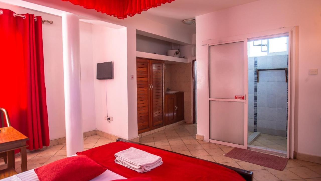 Hotel Windsor-Mombasa Bagian luar foto