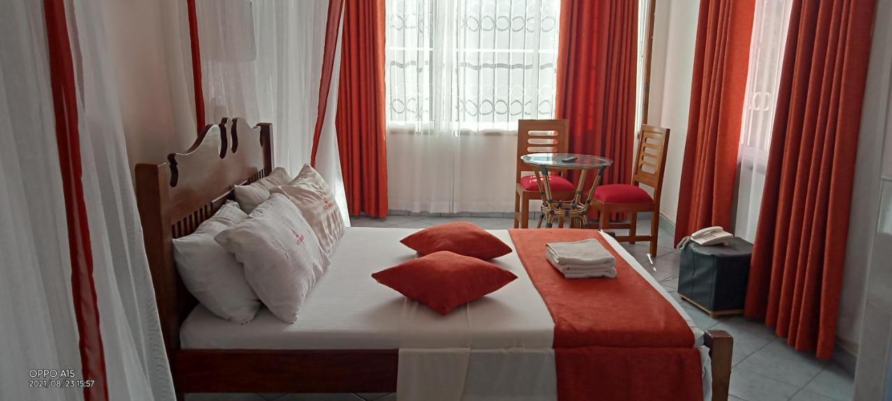 Hotel Windsor-Mombasa Bagian luar foto