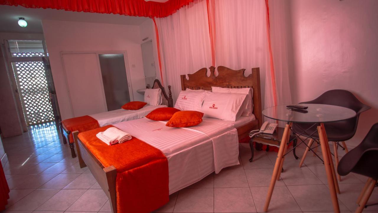 Hotel Windsor-Mombasa Bagian luar foto